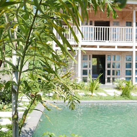 Silir Villa "Your Cozy Home" マタラム エクステリア 写真