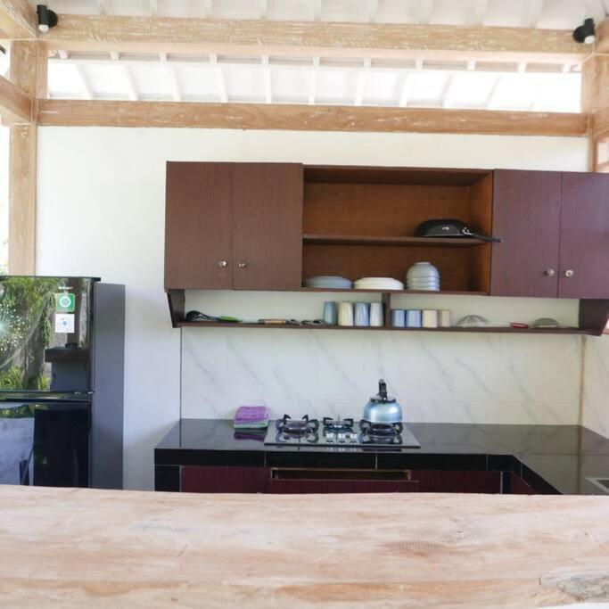 Silir Villa "Your Cozy Home" マタラム エクステリア 写真