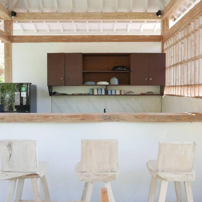 Silir Villa "Your Cozy Home" マタラム エクステリア 写真