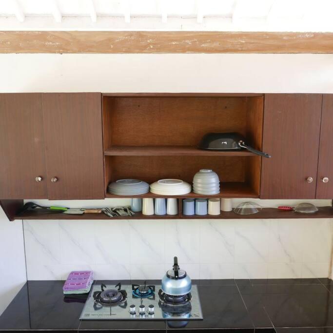 Silir Villa "Your Cozy Home" マタラム エクステリア 写真